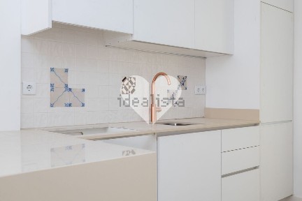 Apartamento T1 à venda na Rua do Passadiço, 112