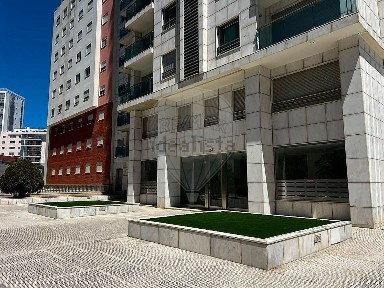 Alvalade, Campo Grande, Alameda da Universidade Mb
