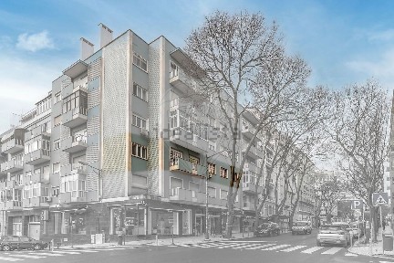 Apartamento T4 à venda na Rua Pascoal de Melo