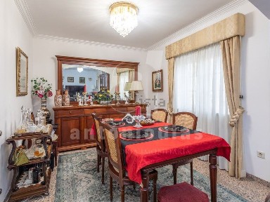 Duplex à venda na Rua António Sacramento