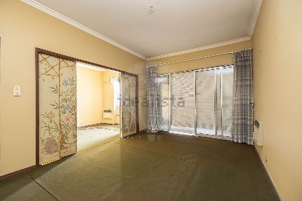 Apartamento T3 à venda na Rua Dom Dinis
