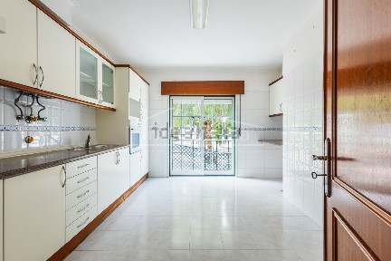 Apartamento T2 à venda na Rua Machado dos Santos, 114
