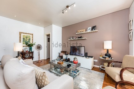Apartamento T3 à venda na Avenida Almirante Gago Coutinho