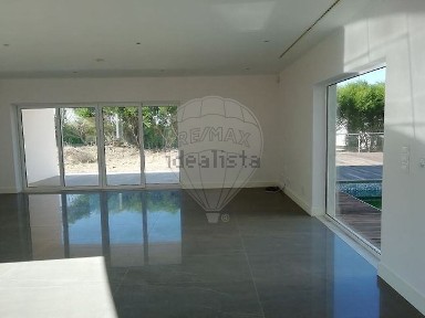 Belas, Belas Clube Campo, Rua das Perdizes