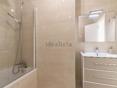 Arrendamento de apartamento T3 na Rua Padre Duarte de Oliveira, 11- 2º dto, 11