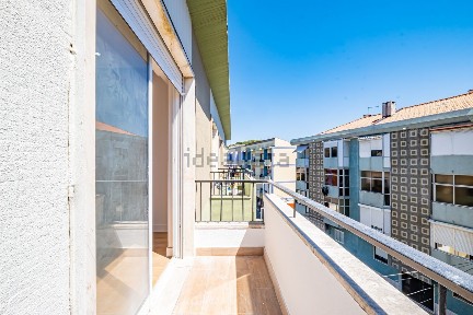 Apartamento T2 à venda na Avenida Brasília s/n