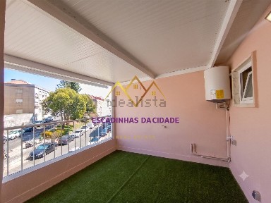 Apartamento T2 à venda na Rua Bastos Nunes