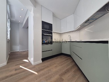 Apartamento T1 à venda na Avenida Cardoso Lopes
