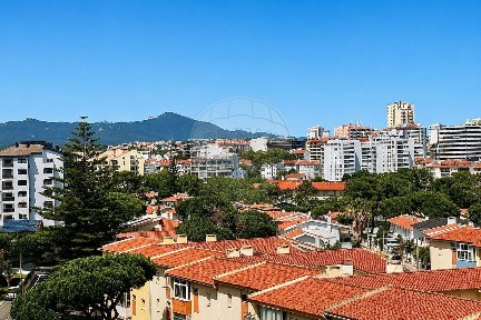 Duplex à venda na Avenida Nossa Senhora do Rosario