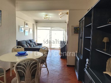 Arrendamento de apartamento T2 na Rua António Feu, 13
