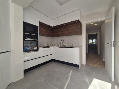 Apartamento T2 à venda na Avenida Cardoso Lopes