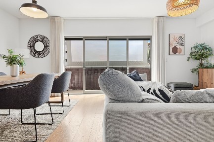 Apartamento T2 à venda na Rua Luís de Sttau Monteiro
