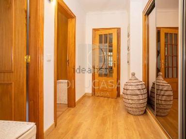 Apartamento T2 à venda em Massamá