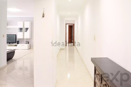 Apartamento T3 à venda na Praça do Relógio s/n