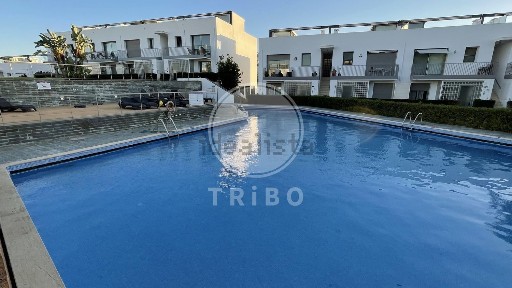 Arrendamento de apartamento T2 na Rua Aurélia de Sousa, 2
