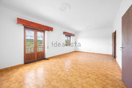 Casa ou moradia à venda em Ota