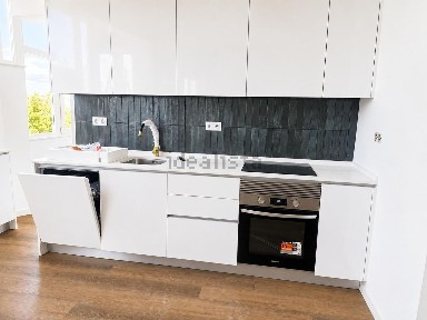Apartamento T2 à venda na Avenida Alexandre Salles