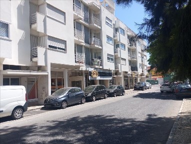 Apartamento T3 à venda na Rua Bento Gonçalves