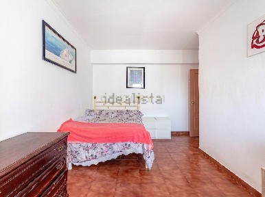 Apartamento T2 à venda na Rua Amélia Rey Colaço, 14