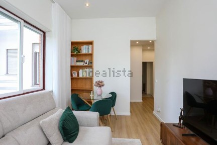 Apartamento T1 à venda na Rua Inocêncio Francisco da Silva