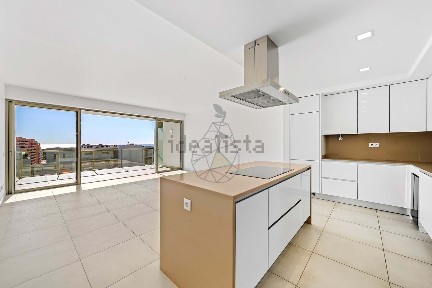 Arrendamento de apartamento T2 na Rua Vista Mar