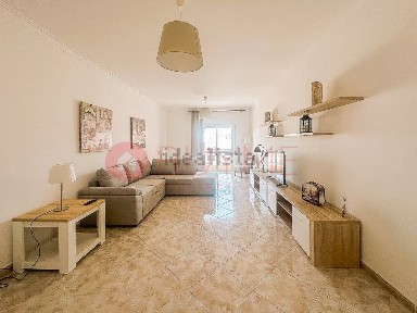 Arrendamento de apartamento T2 no Centro - Quarteira Velha