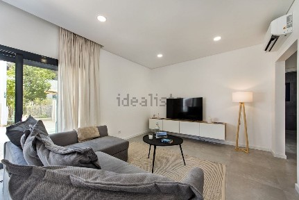 Arrendamento de apartamento T1 no Largo da República