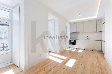 Duplex à venda na Rua Capitão Humberto de Ataíde, 16
