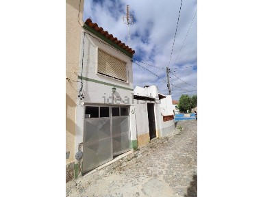 Maxial e Monte Redondo, Rua dos Bombeiros, 3