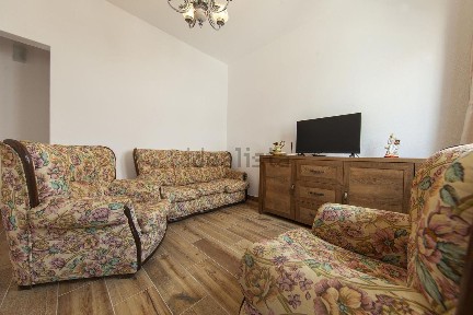 Arrendamento de apartamento T2 na Rua do Alecrim