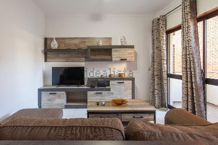 Arrendamento de apartamento T2 na Rua António Feu