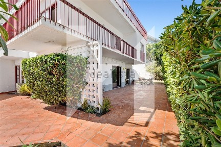Oeiras e São Julião da Barra - Paço de Arcos - Caxias, Paço de Arcos, Bairro Paço de Arcos, Praceta Gastão Ferreira, 6