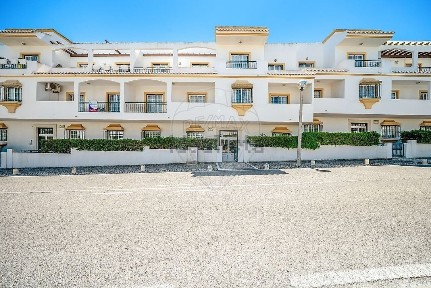 Arrendamento de apartamento T2 na Rua da Dinamarca
