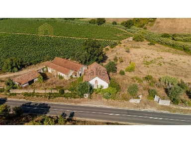 Quinta à venda em Dois Portos