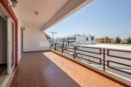 Arrendamento de apartamento T1 em Canais do Golfe - Sector 5