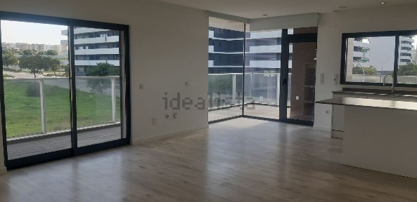 Arrendamento de apartamento T3 na Horta das Figuras - Lejana - Senhora da Saúde