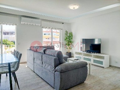 Arrendamento de apartamento T2 no Centro - Quarteira Velha
