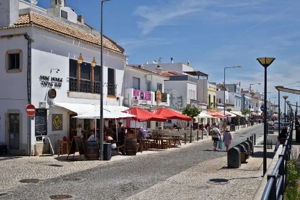 Cabanas de Tavira, Rua Tuberária Major