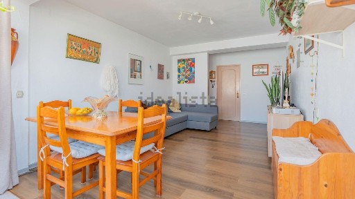 Apartamento T3 à venda na Rua Batalha