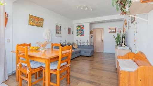 Apartamento T3 à venda na Rua Batalha