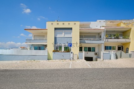 Apartamento T2 à venda na Rua Liberdade, 100
