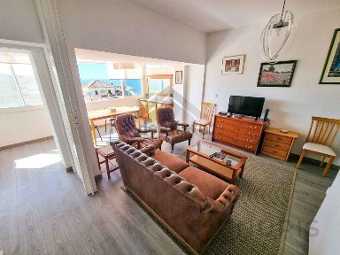 Arrendamento de apartamento T2 na Avenida Tomás Cabreira, 501
