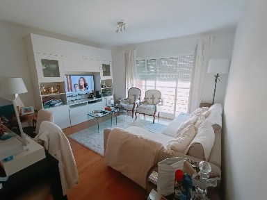Apartamento T2 à venda na Rua Fernando Gusmão