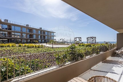 Arrendamento de apartamento T2 na Avenida da Fonte Santa