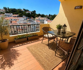 Arrendamento de apartamento T2 no Centro de Carvoeiro