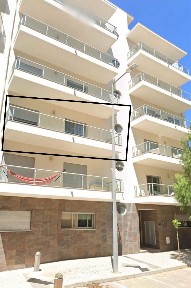 Arrendamento de apartamento T3 na Rua Corina Freire