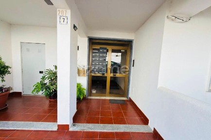 Apartamento T1 à venda na Rua Mário Viegas