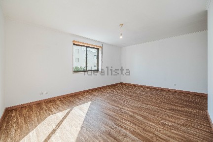Apartamento T2 à venda na Rua Barata Feyo