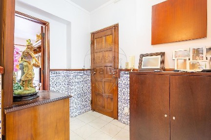 Apartamento T3 à venda na Praceta Gaspar Corte Real