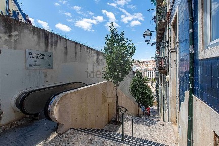 Apartamento T3 à venda no Beco dos Surradores